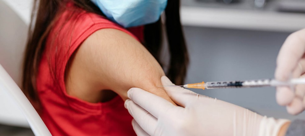 Fransa'da 6 çocuğa yanlış Kovid-19 aşısı yapıldı 