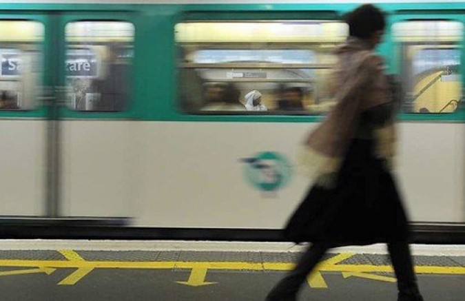 Fransa’da kadın tacizine yönelik 'güvenli alanlar' uygulamasına geçiliyor 