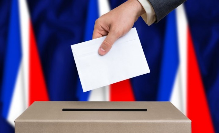 Fransa’da Sol ittifak ile Macron ilk turda başa baş gidiyor 