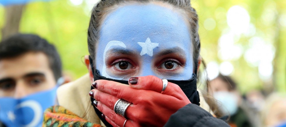 Fransa Parlamentosu Çin'in Uygur Türklerine yönelik uygulamalarını 'soykırım' olarak tanıdı