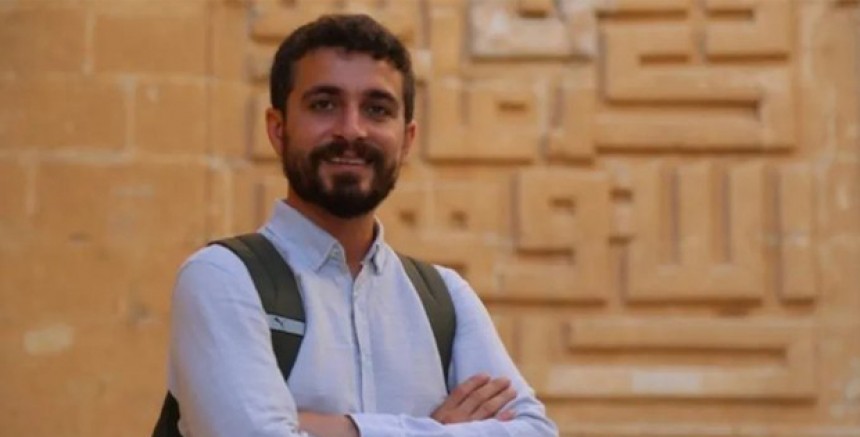 Gazeteci Ahmet Kanbal gözaltına alındı 