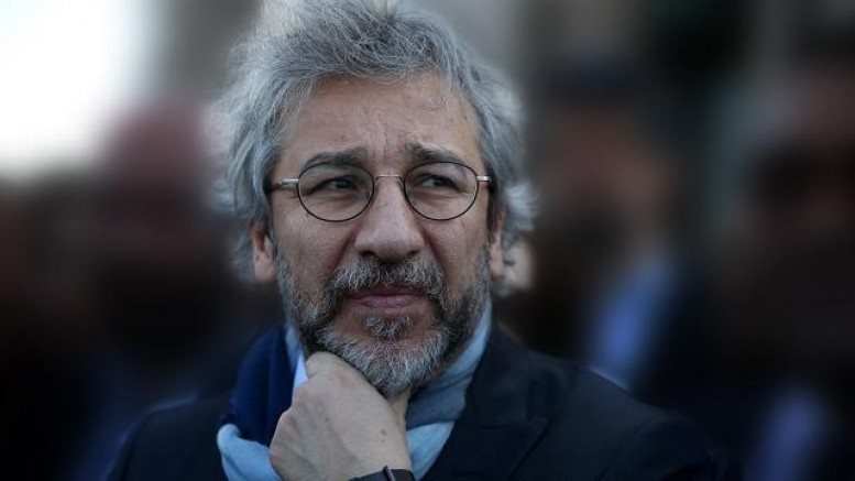 Gazeteci Can Dündar için Kırmızı Bülten talebi