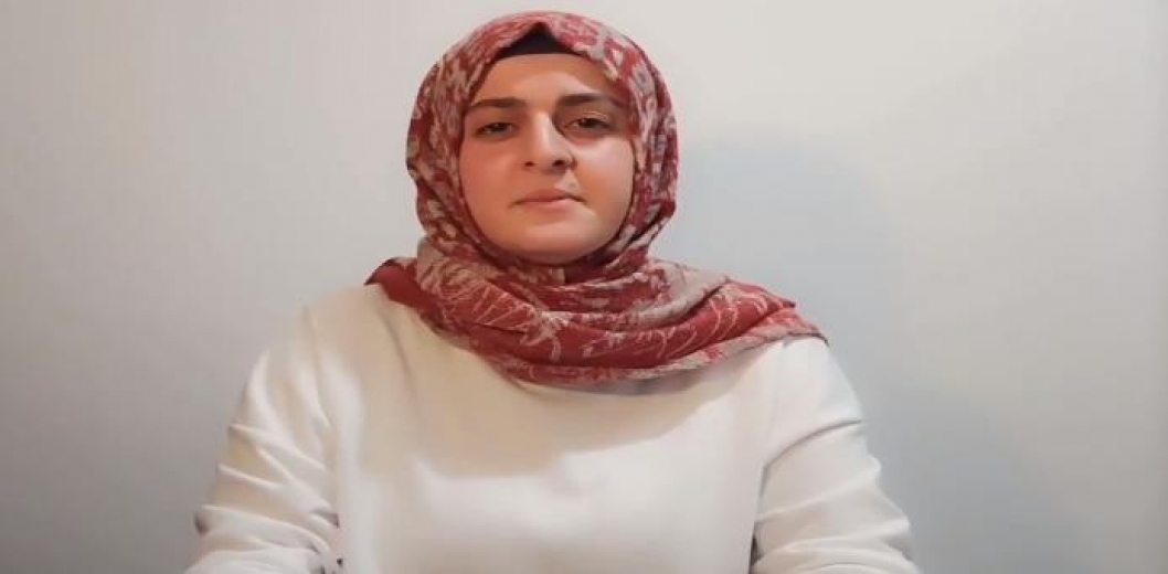 Gazeteci Nur Ener Kılınç, çıplak aranmaya nasıl maruz kaldıklarını anlattı (VİDEO)