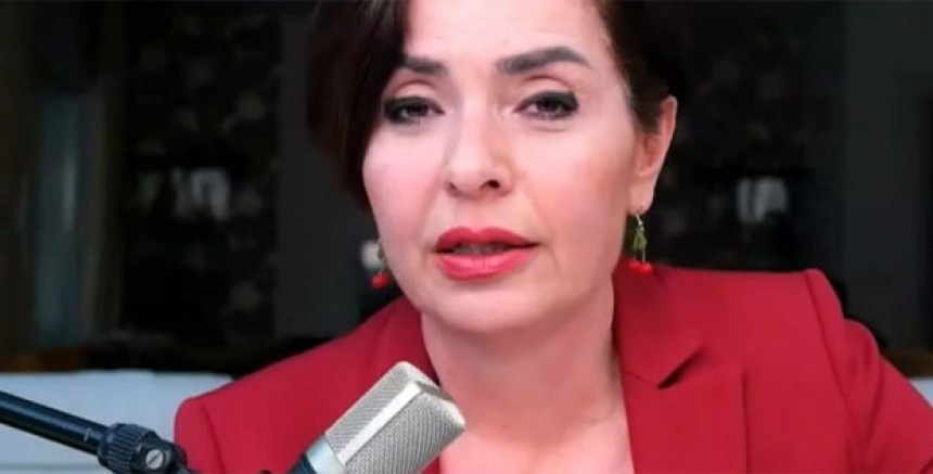 Gazeteci Özlem Gürses TSK Hakkındaki İfadeleri Nedeniyle Gözaltına Alındı