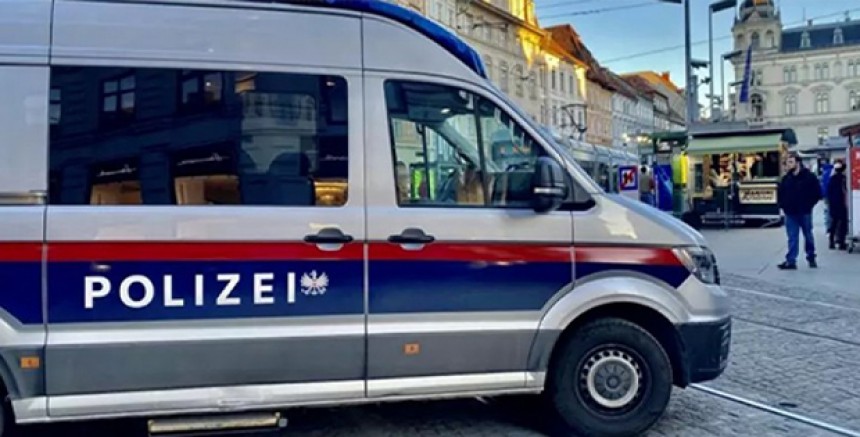 Graz’da 16 Yaşındaki Gence Bıçaklı Saldırı: Polis Şüphelileri Arıyor