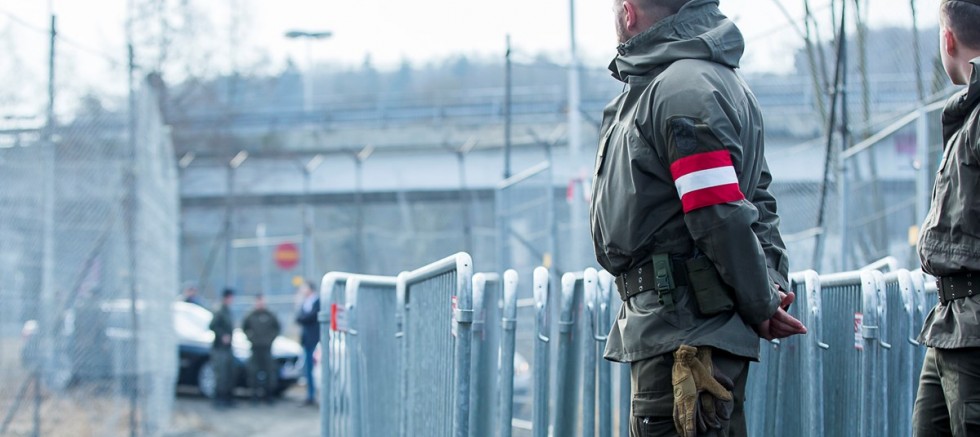 Graz'da Gürcistan'lı iki küçük kızı olan bir aile sınır dışı edilmek üzere gözaltına alındı 