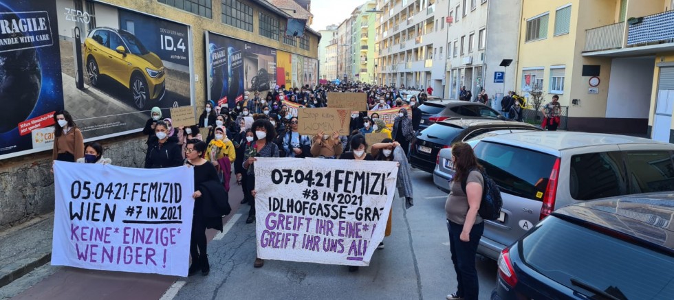Graz’da kadın cinayetleri protesto edildi (VİDEO)