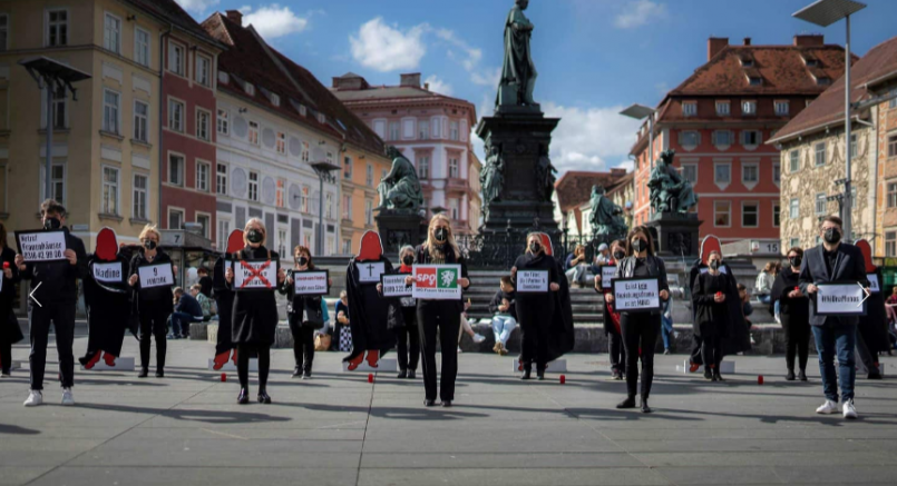 Graz Hauptplatz'da SPÖ kadınlar kadın cinayetini protesto etti 