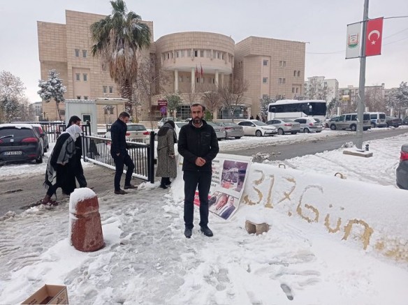 “Hakikatler kar altında, yarın karlar eridiğinde hak yerini bulacaktır”