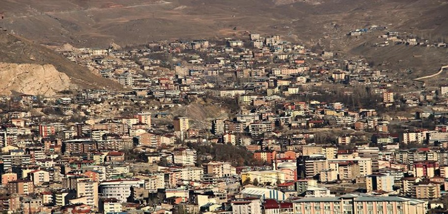 Hakkari'de yıl sonuna kadar tüm eylemler yasaklandı