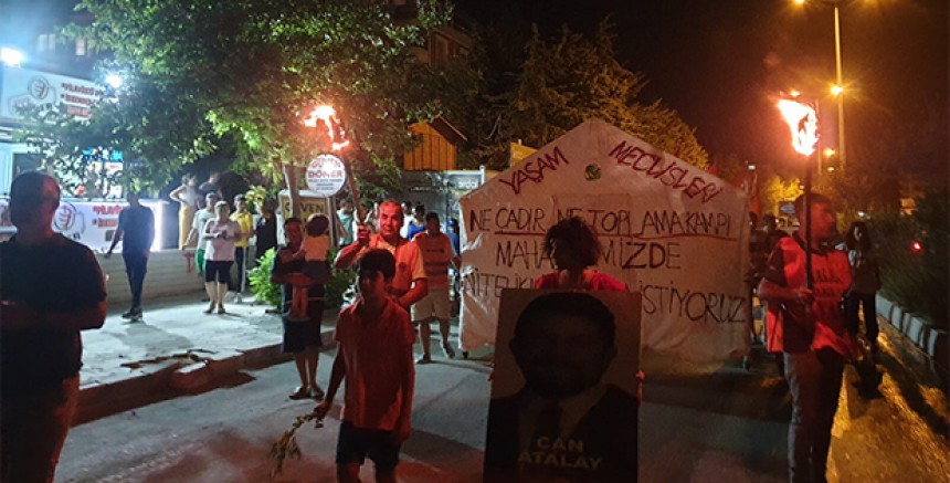 Hataylılar depremimin 6. Ayında insanca yaşam istiyoruz sloganlarıyla yürüdü 