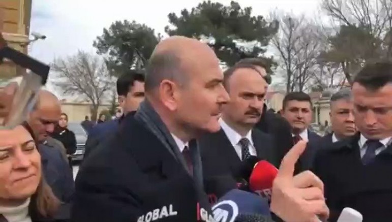 Havuz dışında soru gelince Süleyman Soylunun ezberi bozuldu