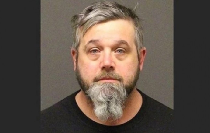 Hayvanları diri diri derin dondurucuya koyup dondurdu