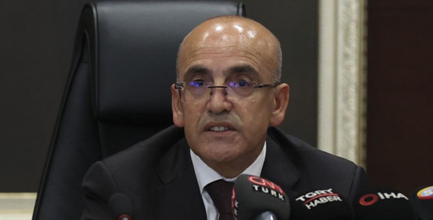  Hazine ve Maliye Bakanı Mehmet Şimşek, görevi Nureddin Nebati'den devraldı