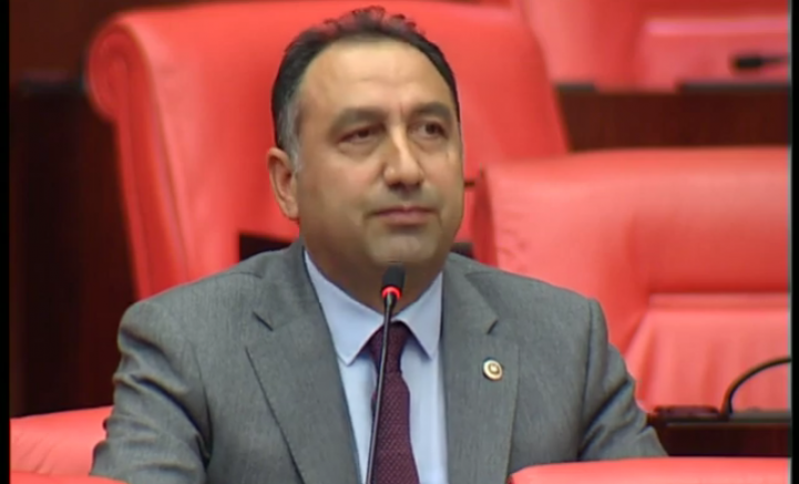 HDP İstanbul Milletvekili Ali Kenanoğlu, Marketlerdeki Ürünlerin bozulmadan halka dağıtısın