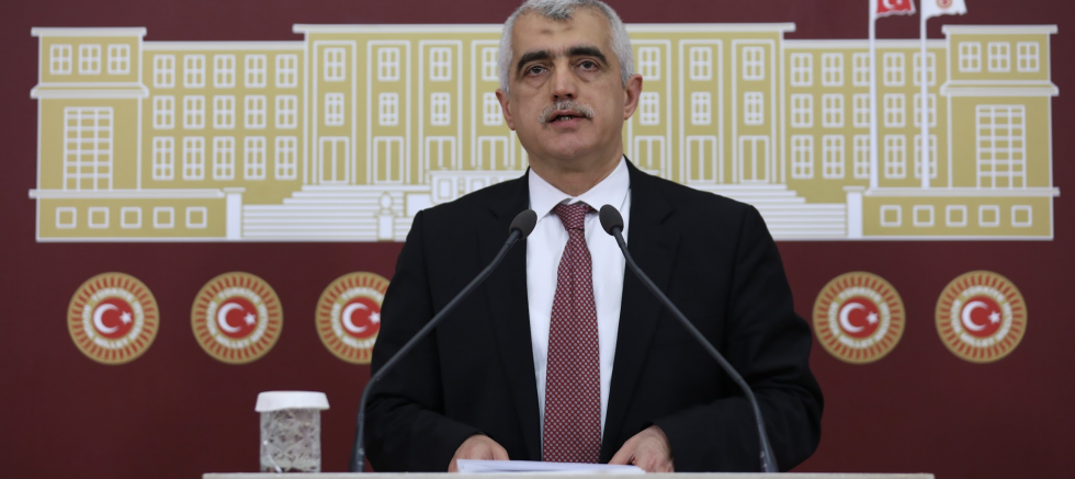 HDP’li Gergerlioğlu, Cezaevi Hak İhlallerini ve Türkiye Gündemini TBMM’de düzenlediği basın toplantısında değerlendirdi