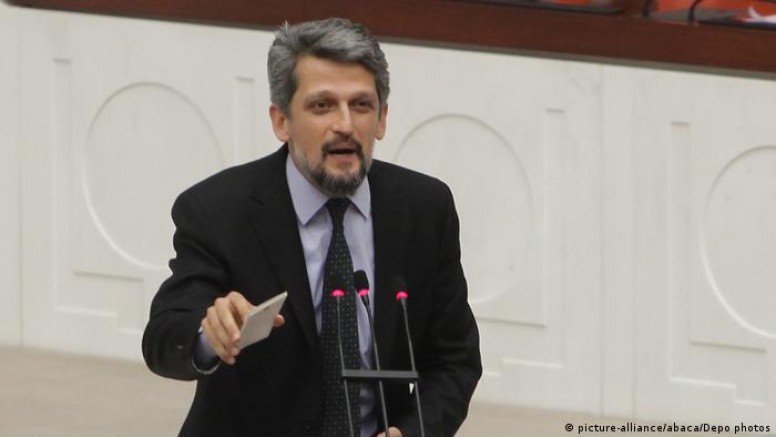 HDP’li Paylan'dan Erdoğan'a: Edirne’den öteye ‘nas’ işlemiyor mu sorusu 