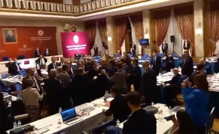 HDP'li ve MHP'li vekiller arasında Demirtaş tartışması 