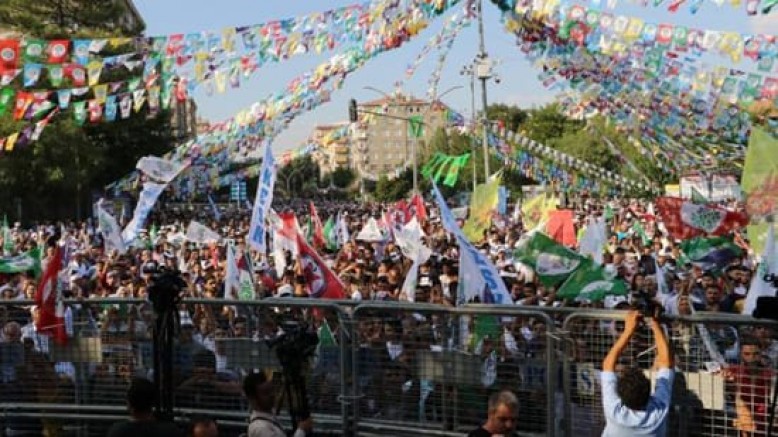 HDP’nin Diyarbakır mitingi ertelendi