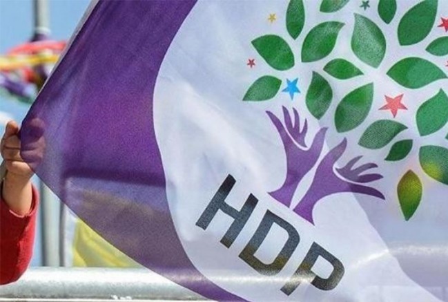 HDP’nin yerel seçimlerde kazandığı 65 belediyeden 48’ine kayyum atandı