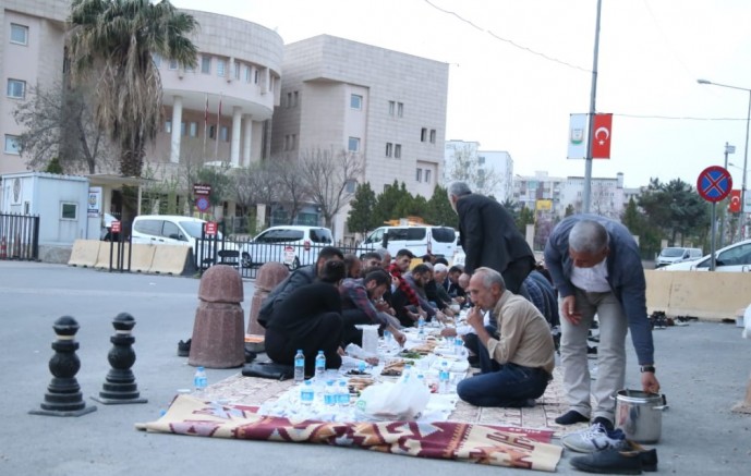 HDP, Şenyaşar ailesinin ‘Adalet sofrası’na misafir oldu