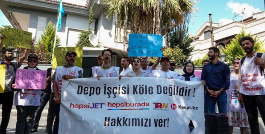 HepsiJET İşçisinden Şok İddia: “İzin İstediğimiz Müdür Yardımcısı Cinsel Organını Gösterdi”