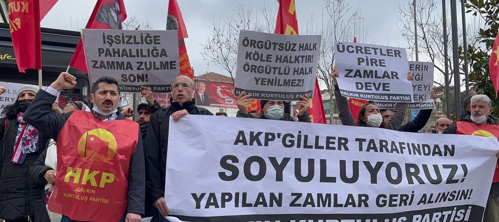 HKP, Zamları Sarıgazi’de fatura yakarak protesto etti