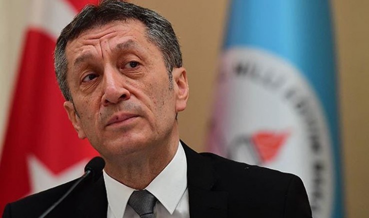 İddia: “Ziya Selçuk, makam odasını boşalttı”