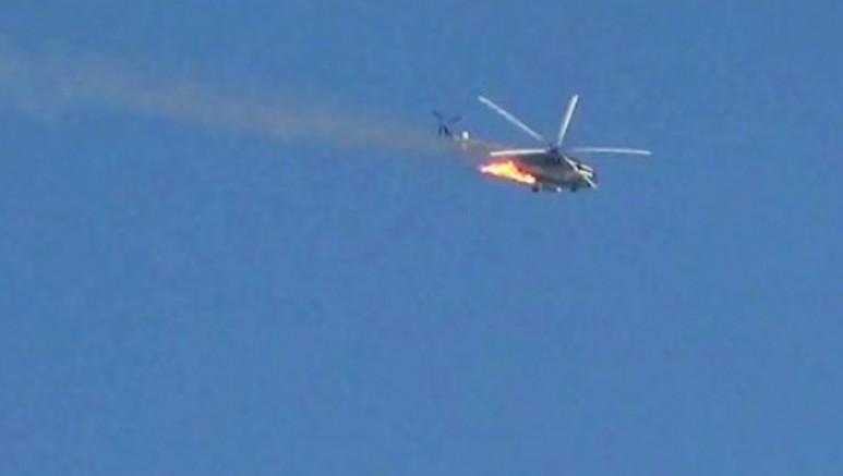 İdlib'de Türkiye destekli guruplar Suriye helikopterini düşürdü