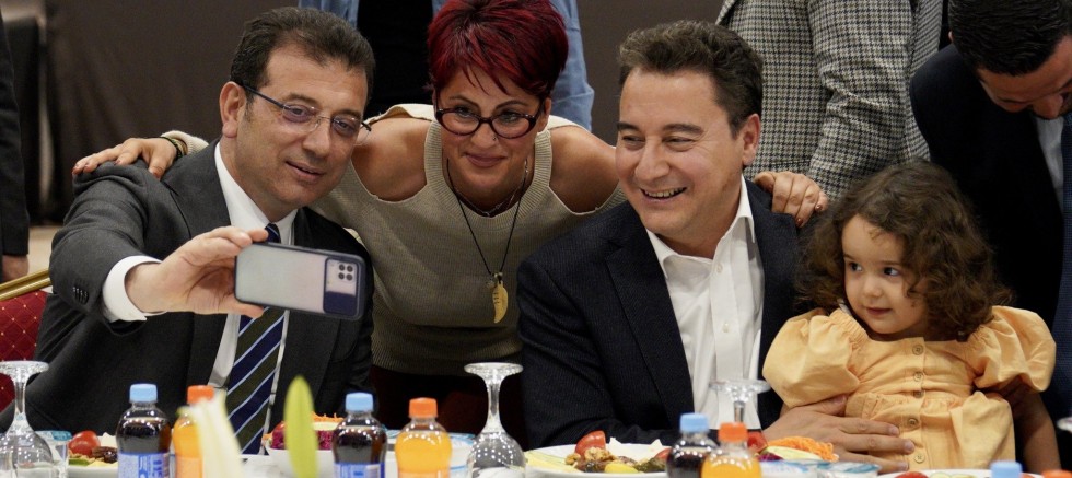 İmamoğlu, Babacan ile iftarda bir araya geldi 