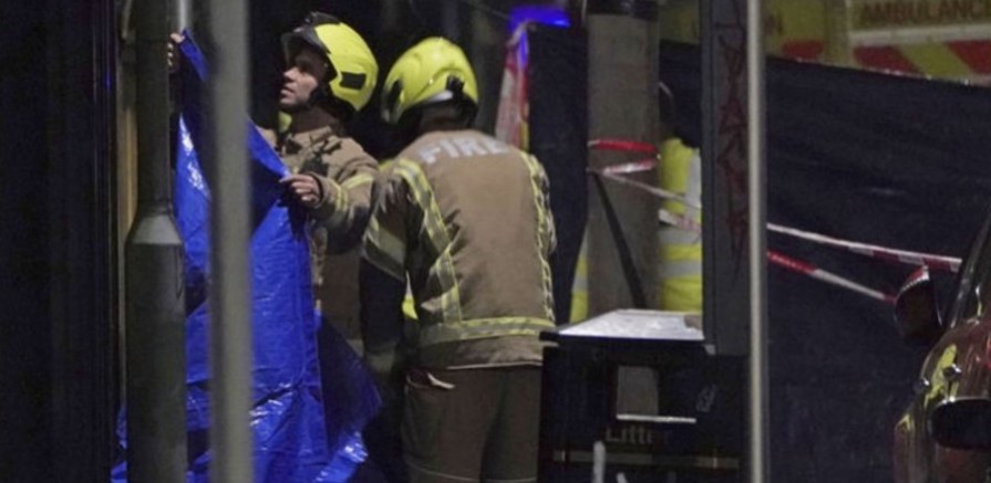 İngiltere'nin başkenti Londra'da bir evde çıkan yangında 4 çocuk yaşamını yitirdi