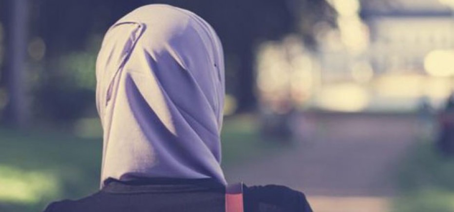 İş Başvurusu Yaparken Hakaret: Müslüman Kadın 'Peçeli Baykuş' Diye Nitelendirildi!