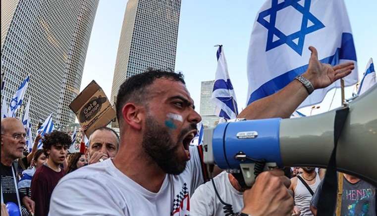 İsrail’de yargı düzenlemesi meclise sunulması ertelendi