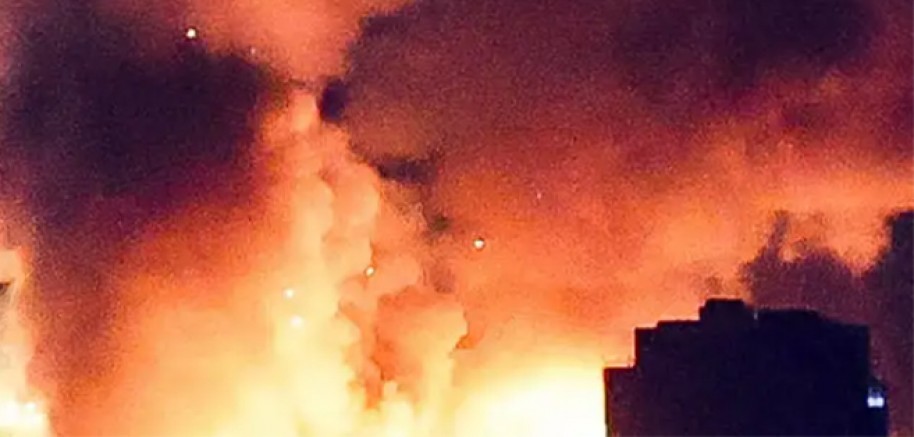 İsrail, Gazze ve Lübnan'da Saldırılarını Sürdürüyor: Beyrut'ta Yoğun Bombardıman