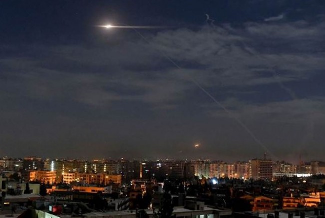 İsrail Suriye’nin Tartus kenti bölgesini bombaladı 