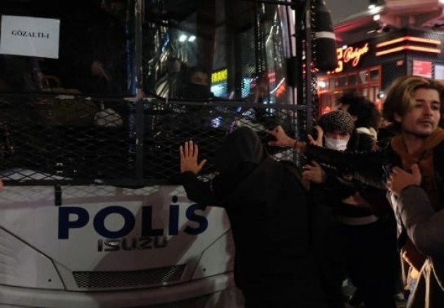 İstanbul’da gözaltına alınan 83 kişi salıverilmedi