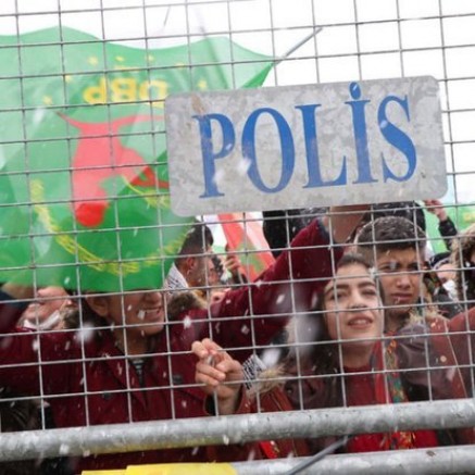 İstanbul’da Nevruz’a 83 gözaltı