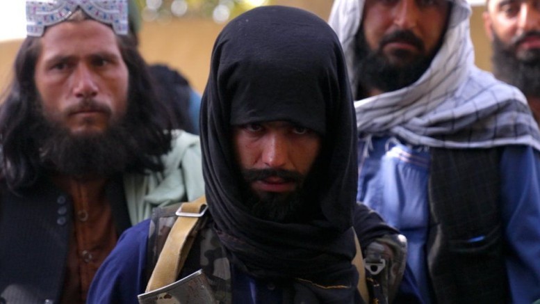 Taliban Radyo müziğini ve kadınların çalışmasını yasakladı