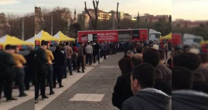 İşte yoksulluğun geldiği boyut: 1500 kişilik iftara 4000 kişi geldi