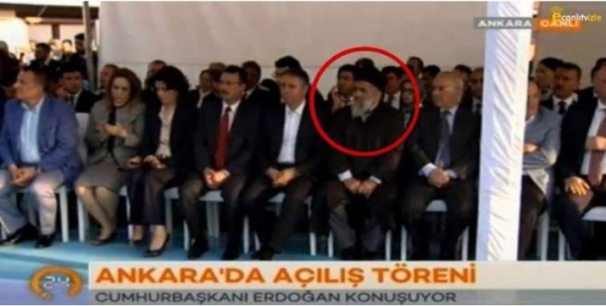 İstismarcı tarikat lideri İktidarın devlet protokolünde en ön sırada