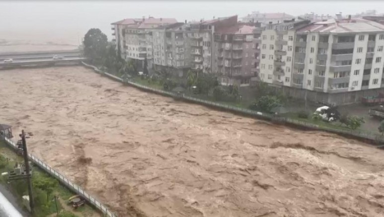 Karadeniz’de sel felaketi