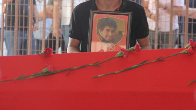 Kars Kağızman’da yaşamını yitiren Koray Aspir Gazi Mahallesi’nden sonsuzluğa uğurlandı