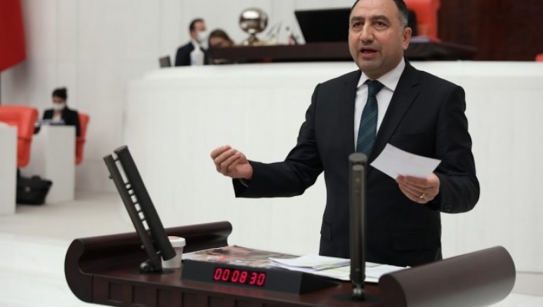 Kenanoğlu’ndan Cemevi yöneticilerini tehdit eden kaymakama: Haddini bil Kaymakam bey!