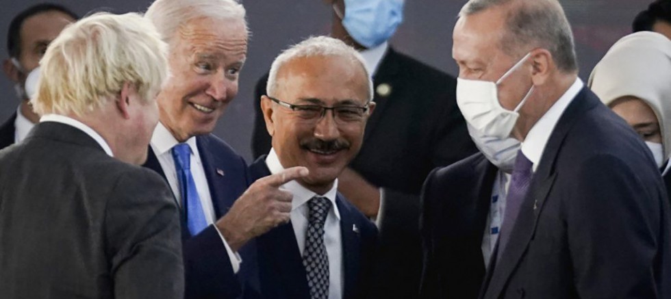 Kılıçdaroğlu: Ey gözleri Biden’a gülen şahsım; milletimizin dertlerinden tümden habersizsin