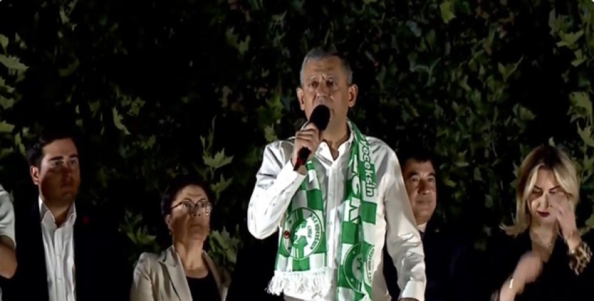 Kırşehir’de “Millet İradesine Sahip Çıkıyor” Mitingi: Özel ve İmamoğlu’ndan Güçlü Mesajlar