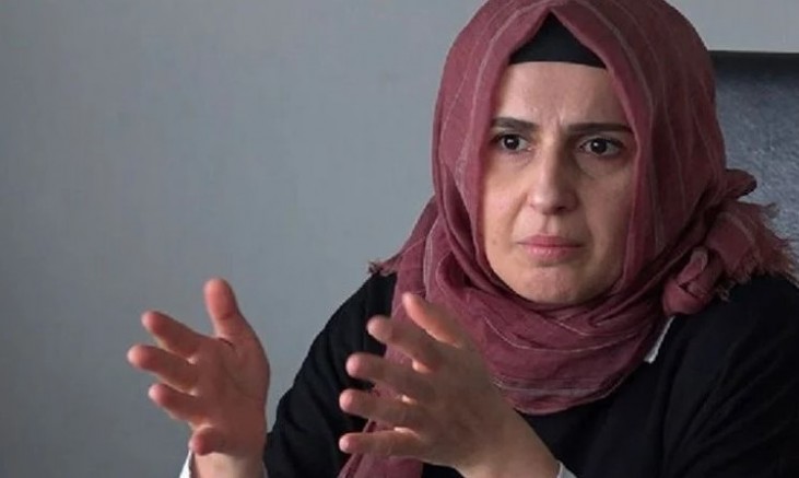 Komedyen Kaan Sekban AKP'li Halime Kökce’e, Senin için yalan nefes almak gibi bir şey dedi