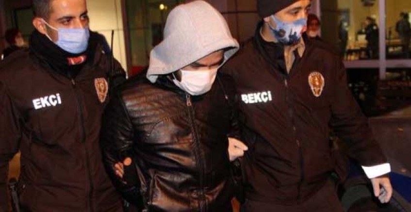 Konya'da, 18 yaşındaki eşini boğazını keserek öldürdü