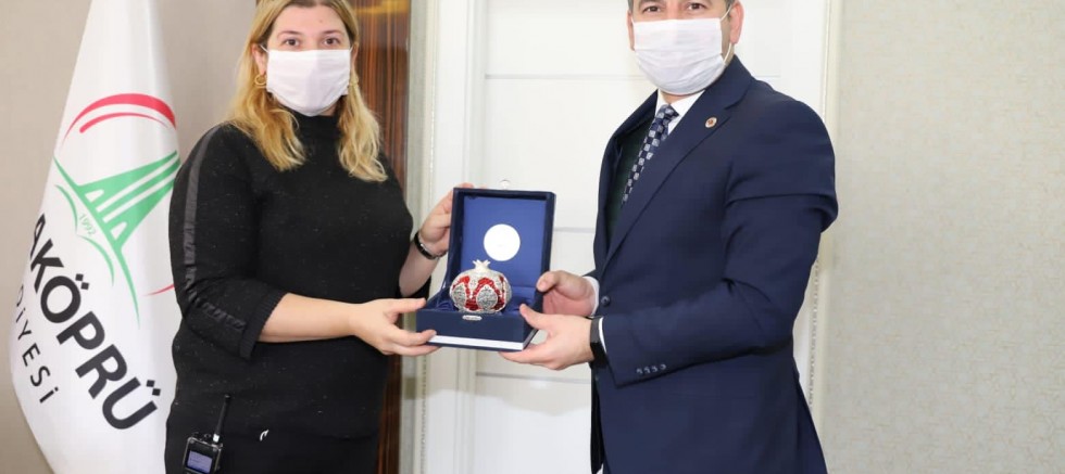 Koronavirüse yakalanan belediye başkanı hastaneye kaldırıldı