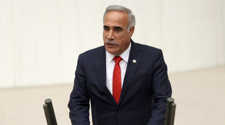 Koronavirüse yakalanan CHP’li vekil yoğun bakıma alındı