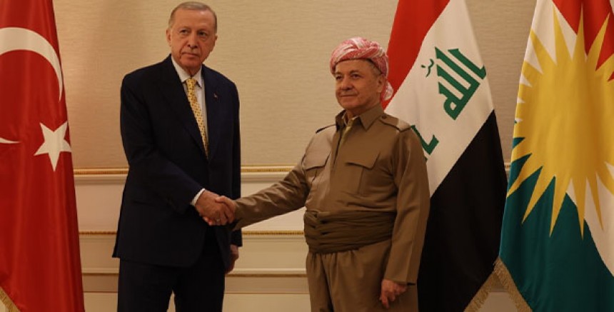  Kürdistan Cumhurbaşkanı Barzani Cumhurbaşkanı Erdoğan'ı Erbil'de ağırladı